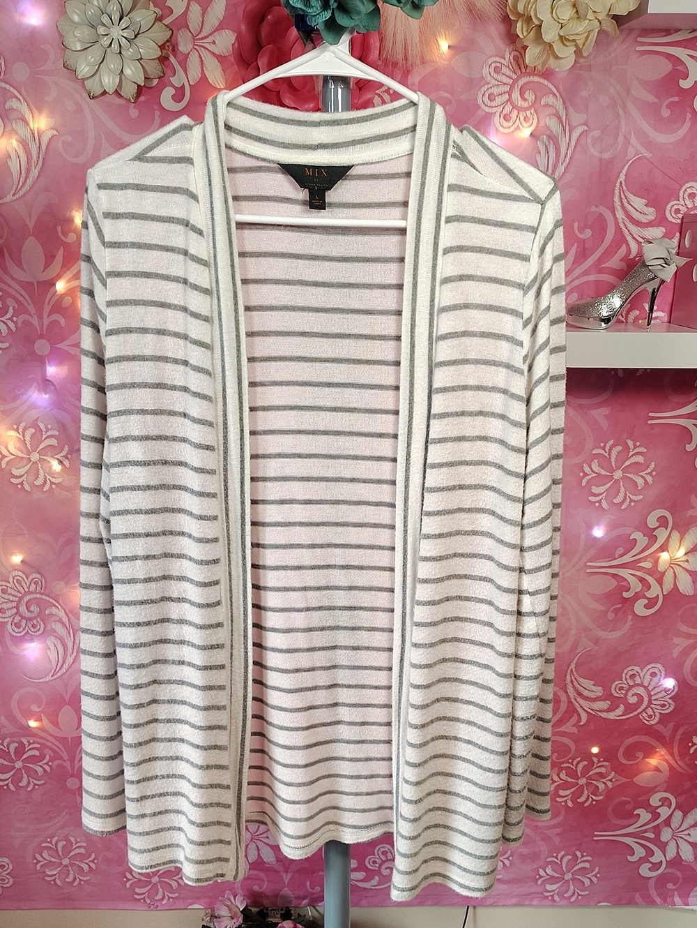 41 Hawthorn Striped Open-Front Cardigan in Cream and Gray